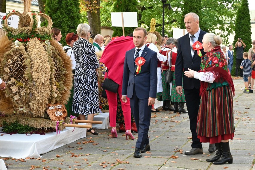 Za nami XXI Świętokrzyskie Dożynki Wojewódzkie w Kielcach. Było bardzo uroczyście [ZDJĘCIA]