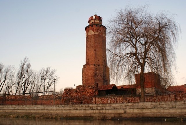 W wielkanocny poniedziałek kajakarze dopłyną do wieży zamku krzyżackiego w Brodnicy