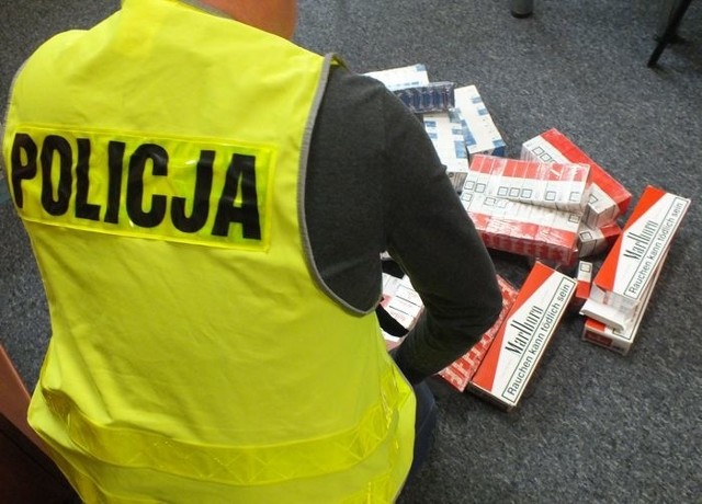 Papierosy zabezpieczone przez policję z Koszalina