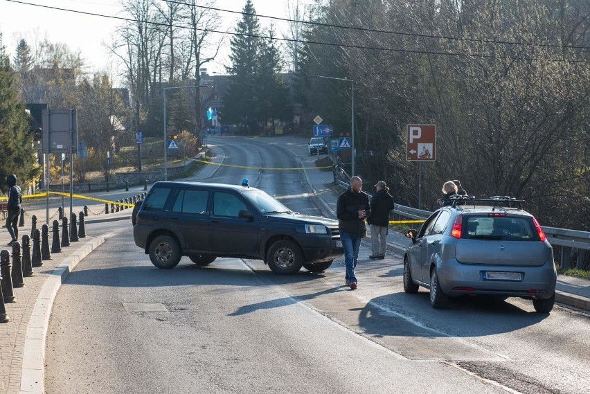 Zakopane. Złodzieje zniszczyli bankomat na Krzeptówkach [ZDJĘCIA]