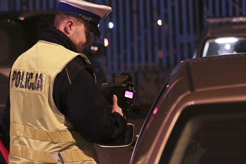 W czwartek, 17 marca około godz. 18.00 policjanci mierzyli...