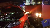 Tramwaj uderzył w samochód na ul. Generała Andersa w Fordonie [zdjęcia]