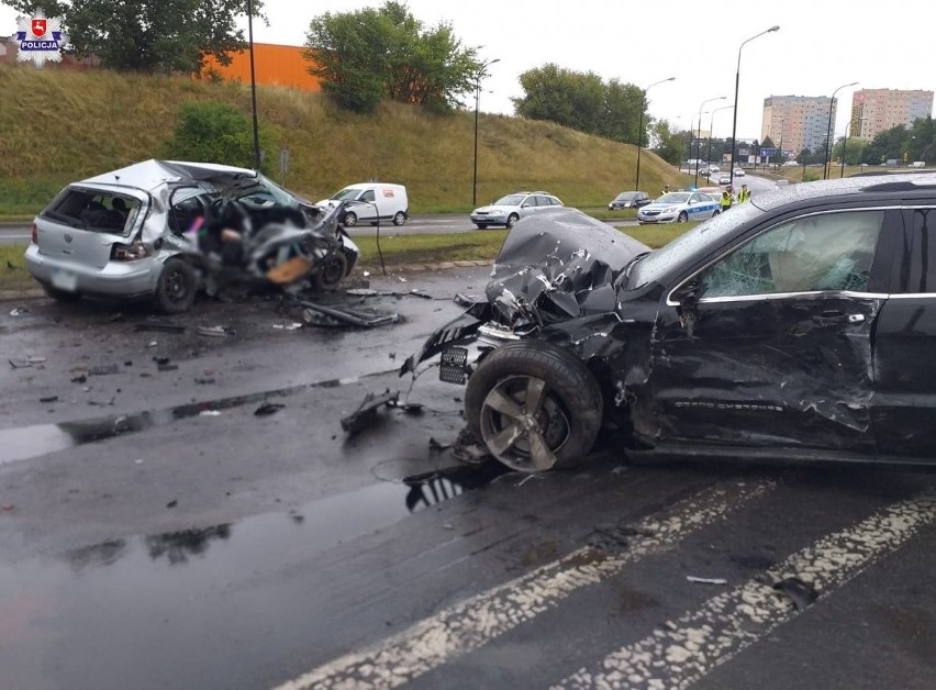Wypadek na al. Witosa w Lublinie. Pięć osób zostało rannych, w tym dwoje dzieci