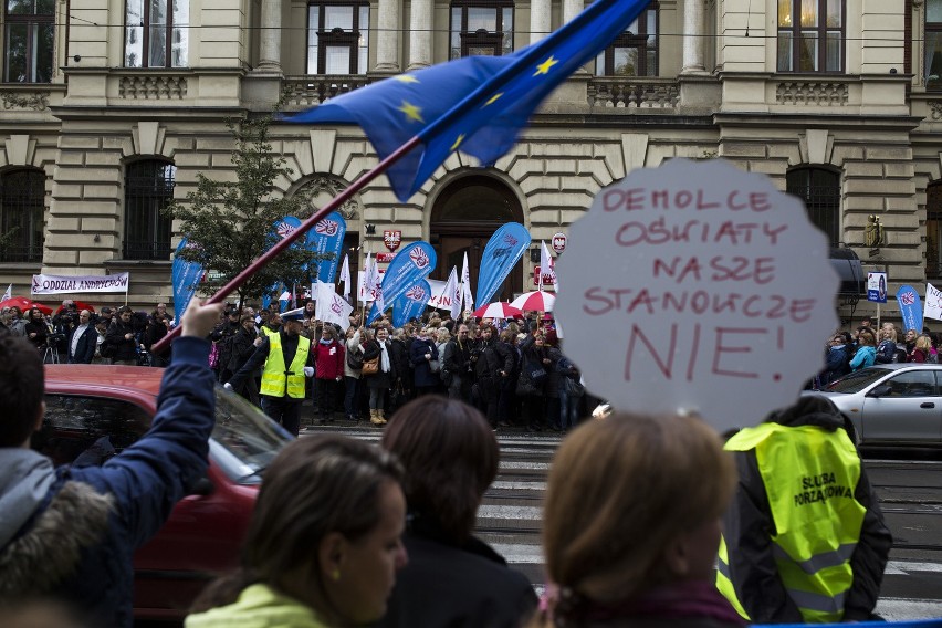 Ogólnopolski protest nauczycieli przeciw reformie edukacji