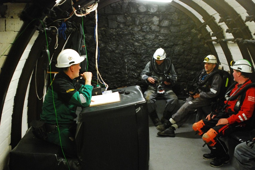 Bytom: Ćwiczenia ratowników górniczych [ZDJĘCIA]