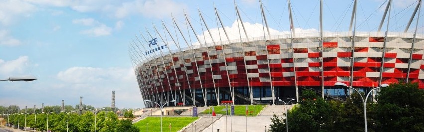 Kielecka firma wykonała gigantyczny napis na Stadionie Narodowym! (WIDEO, ZDJĘCIA)