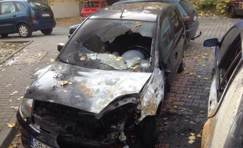 Bielsko-Biała: podpalacz niszczy samochody. Spłonęło już siedem!
