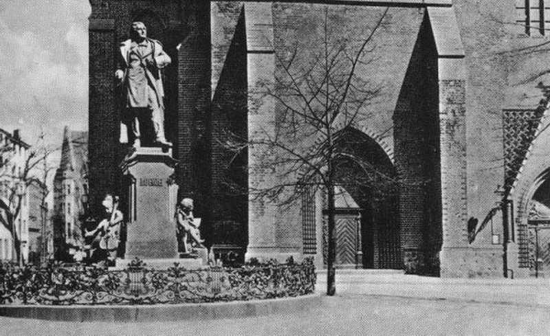 Pomnik Loewego stał do 1945 r. przed szczecińskim kościołem...