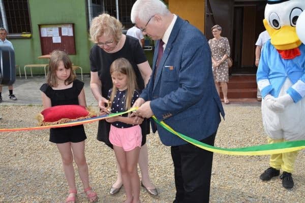 Zabrze: Na ogródkach działkowych otwarto plac zabaw. ZDJĘCIA