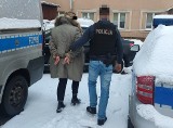 Policjanci z Łodzi zatrzymali w hotelu w Krakowie grasujące po Polsce małżeństwo oszustów i złodziei ze Słowacji 