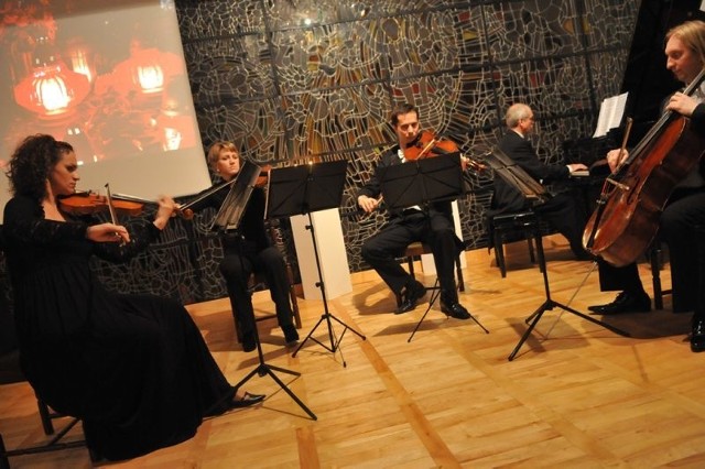Wieczór wspominkowy uświetnił występ Kwartetu Lubuskiego Filharmonii Zielonogórskiej z towarzyszeniem Ryszarda Zimnickiego przy fortepianie. 