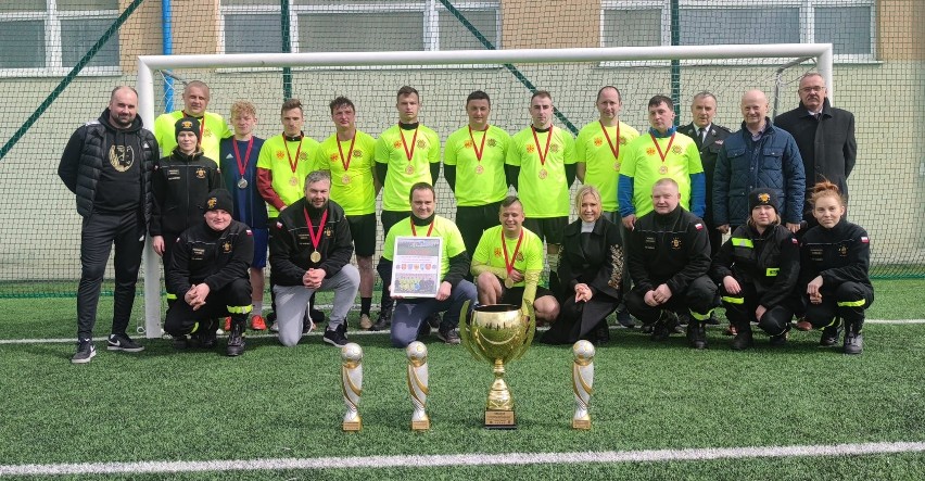Strażacy z Jasieńca zwyciężyli w turnieju piłki nożnej Ochotniczych Straży Pożarnych z powiatu grójeckiego