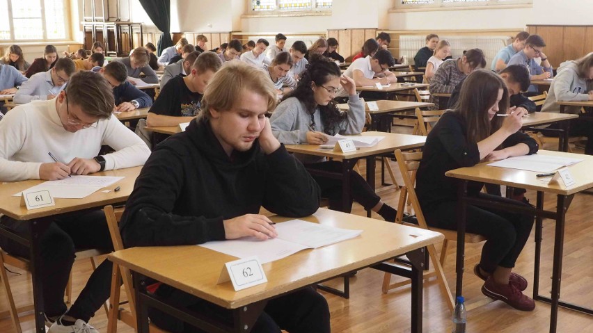 We wtorek rozpoczęły się próbne matury w I Liceum...