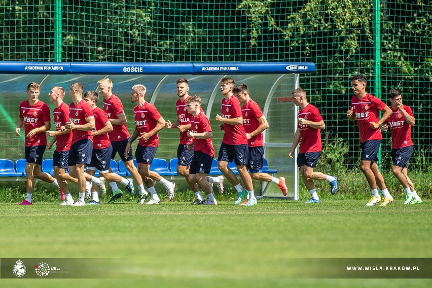 Wisła Kraków rozpoczęła przygotowania. Pierwszy trening Adriana Guli [ZDJĘCIA]