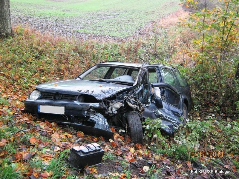 Wypadek: Czworo dorosłych i dwoje dzieci w szpitalu [zdjęcia] 