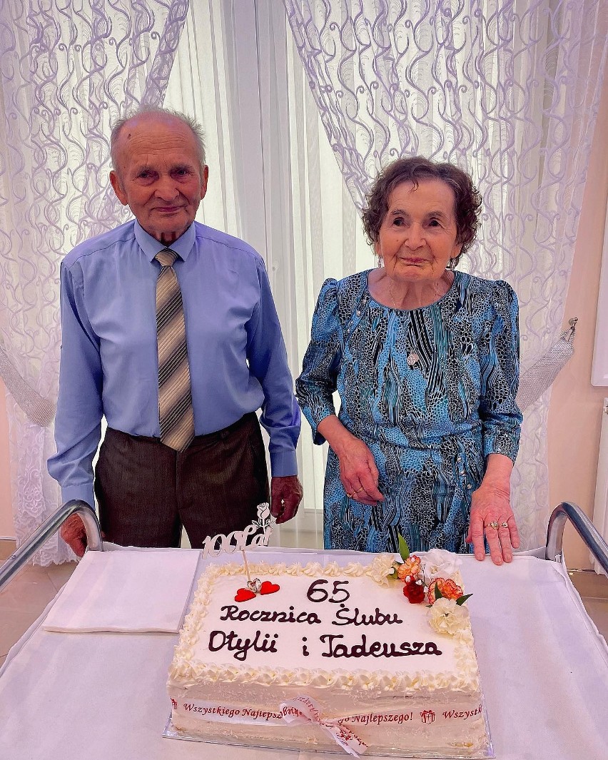 Ależ piękna miłość! Dziadkowie Edyty Herbuś świętowali 65 - lecie małżeństwa. Zobaczcie zdjęcia z uroczystości
