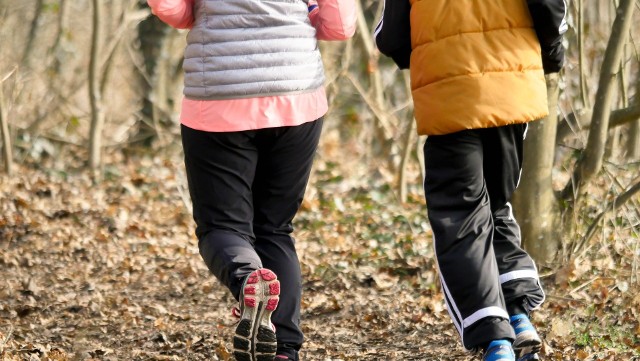 Buty do biegania to zmora każdego początkującego biegacza. Pomagamy się z nią zmierzyć. Oto 3 ważne zasady, które należy wziąć pod uwagę przed zakupem pierwszych, lub kolejnych, butów do biegania.