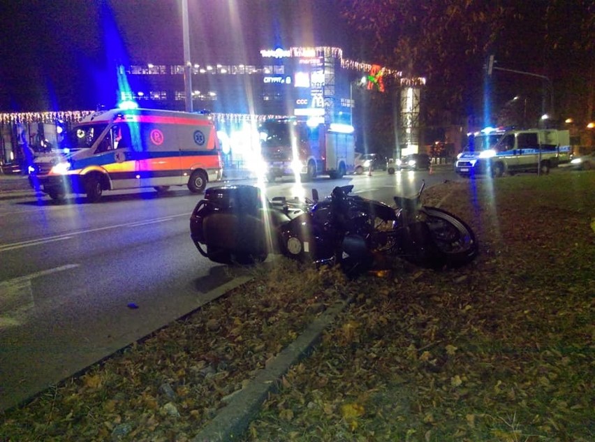 Kierowca motocyklu marki Honda z poważnymi obrażeniami...