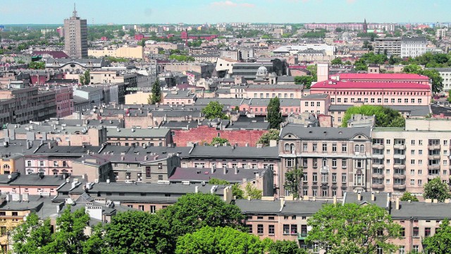 Łódź to największy kamienicznik w Polsce. Władze miasta chętnie zbywają lokale z bonifikatą