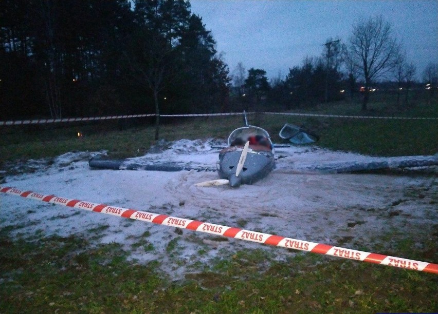 Tragiczny wypadek lotniczy pod Olsztynem. Awionetka runęła na ziemię