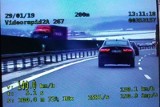 Kierowca jaguara kupił prawo jazdy w internecie. Wpadł podczas kontroli na autostradzie A4 