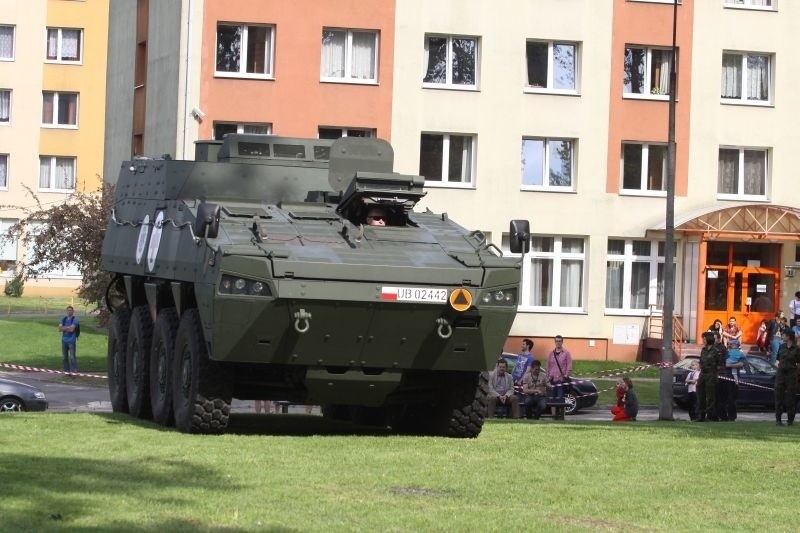 Główną atrakcją pokazu na Lumumbowie był rosomak, czyli...