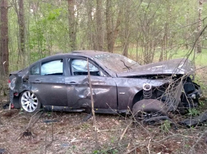 Rudniki. Wypadek BMW zablokował DK64. Na miejsce udało się...