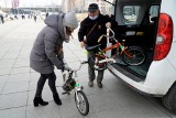 W Katowicach trwa zbiórka rowerów i hulajnóg. Jednoślady mają pomóc uchodźcom z Ukrainy w przemieszczaniu się po mieście