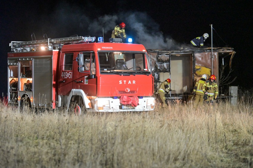 Pożar dwóch budynków w Dąbrówce Królewskiej pod Grudziądzem