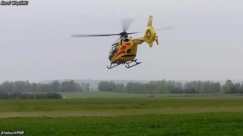 Groźny wypadek w miejscowości Przystajń. Samochód dachował....