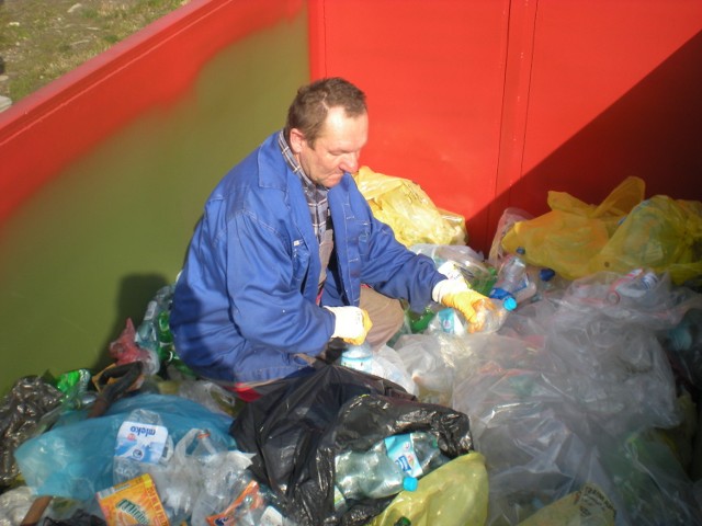 Do ZOM w Bochni trafiają posegregowane śmieci