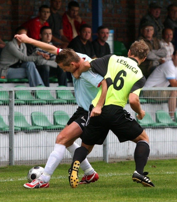 TOR Dobrzen Wielki przegral z LZS Leśnica 2 - 6