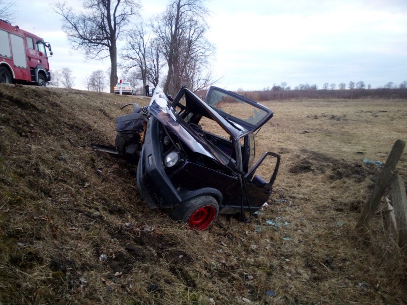 Osoba poszkodowana została przetransportowana do szpitala. W...