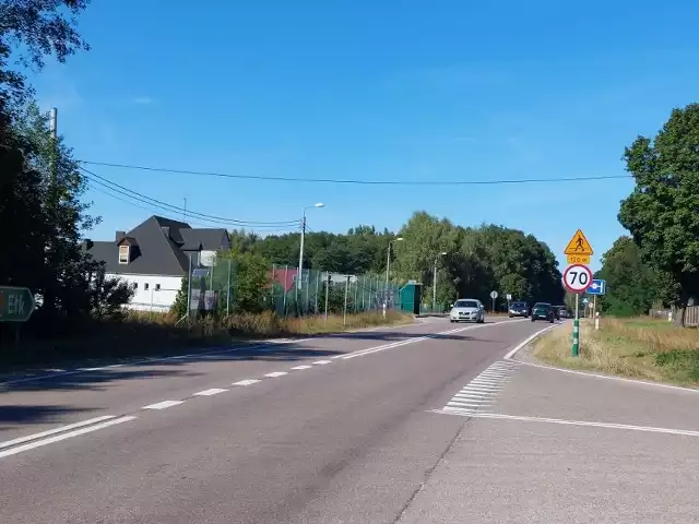 Obecna droga krajowa dk65 na odcinki za Krynicami w stronę Knyszyna