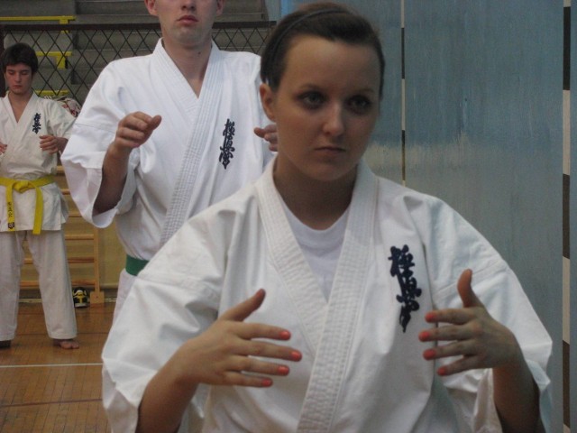 Emilia Płaszczyńska odniosła największy sukces w historii ostrołęckiego karate i jeden z największych w historii ostrołęckiego sportu.