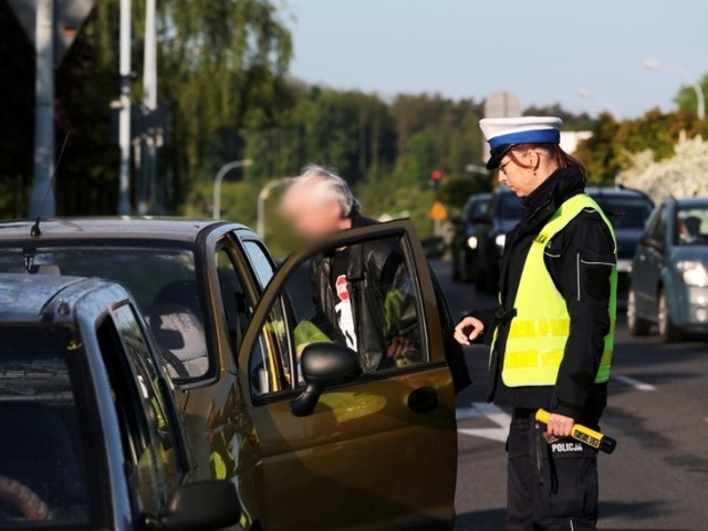 Na ul. Łużyckiej w Zielonej Górze policjanci zatrzymali troje nietrzeźwych kierowców.