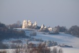 Piękna otulina ojcowskiego parku w zimowej szacie. Znów można podziwiać widoki ostańców w śniegu. Mamy je na zdjęciach