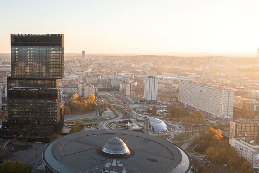 Biurowiec .KTW II ma już pozwolenie na użytkowanie....