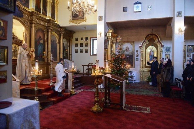 Wyznawcy kościołów wschodnich prawosławni i grekokatolicy obchodzą od wtorku Boże Narodzenie. Uroczystości trwać będą trzy dni.