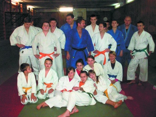 Twórcą łapskiej sekcji judo i autorem jej pierwszych sukcesów był Antoni Laszuk. Dzisiaj UKS Narew to liczący się klub w kraju.