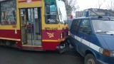 Wypadek na ul. Pomorskiej. Radiowóz zderzył się z tramwajem [zdjęcia]