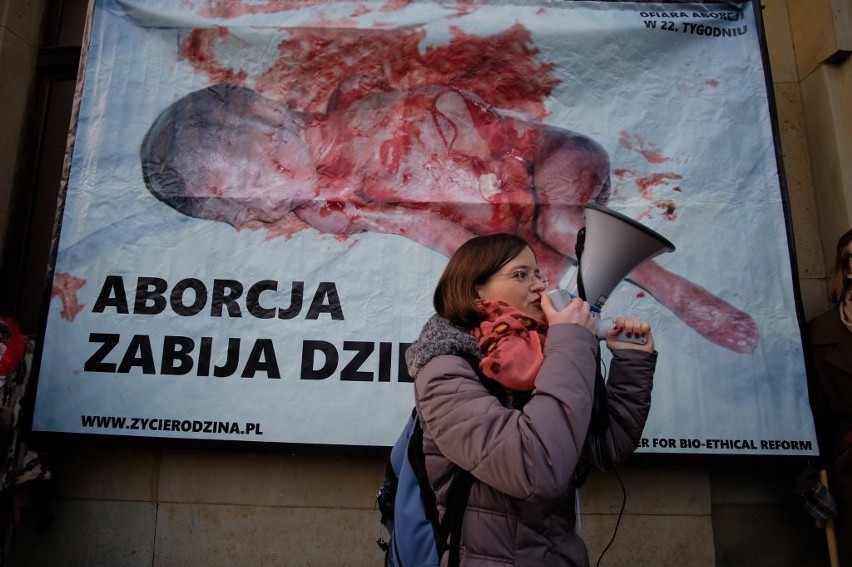 Czarna środa w Poznaniu. Kobiety znów wyszły na ulice