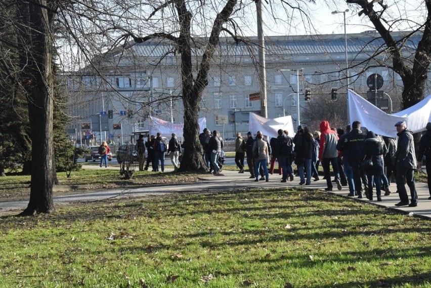 Protest listonoszy we Wrocławiu [ZDJĘCIA]