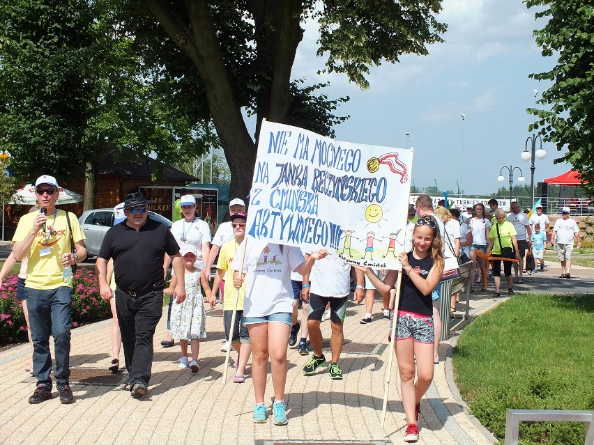 Pierwszy marsz Komitetu Obrony Dowcipu odbył się wzdłuż Alei...