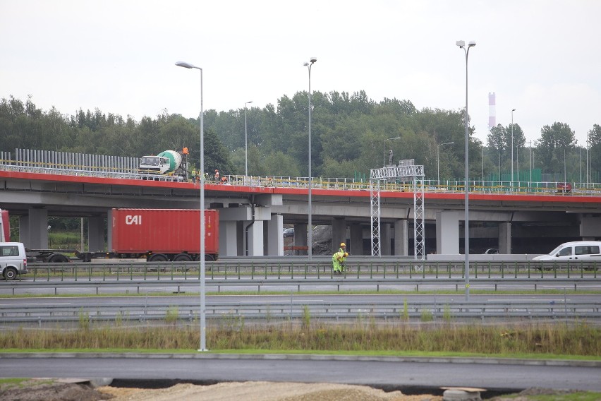 Autostrada A1 w Gliwicach: Ruch na jezdniach zbiorczych. Bo budują węzeł A1 z DTŚ [ZDJĘCIA]