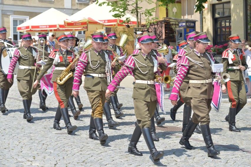 Ułani w Sandomierzu – barwne widowisko i uroczystości ku czci 14 Pułku Ułanów Jazłowieckich (ZDJĘCIA)