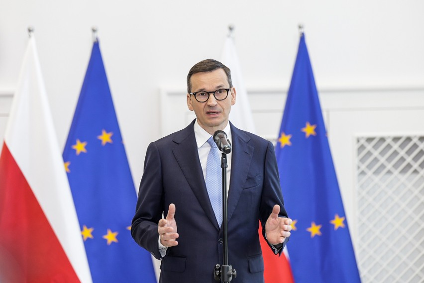 Premier Mateusz Morawiecki, minister Marlena Maląg i...