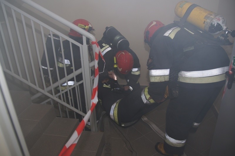 Pożar w najwyższym wieżowcu w mieście [FOTO, WIDEO]