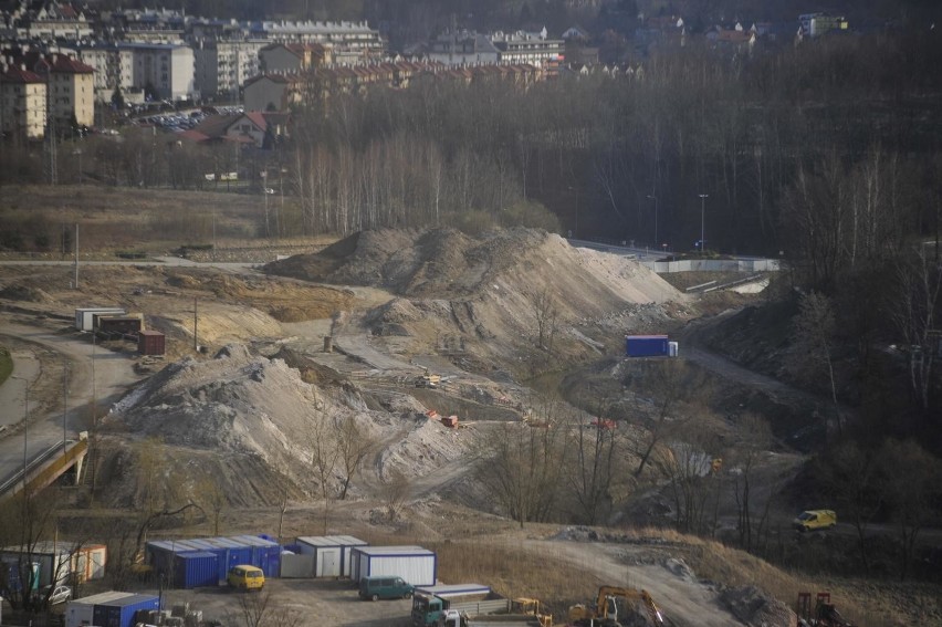 Kraków. Zmiany w organizacji ruchu przy ul. Rostworowskiego w związku z budową Trasy Łagiewnickiej