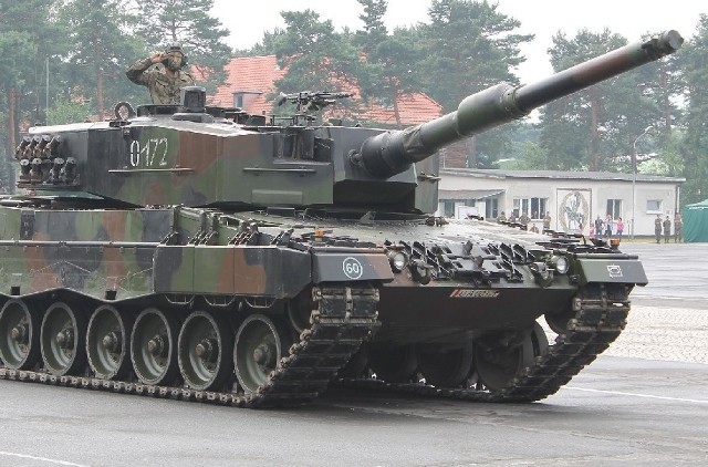 W Żaganiu będą stacjonowały leopardy kupione od Bundeswehry. Wojsko przyjmie 2,5 tys. żołnierzy.